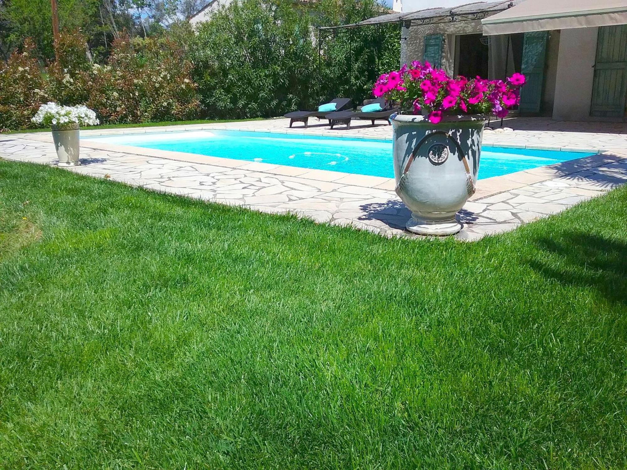 Peaceful Villa In Saint Paul De Vence With Pool Luaran gambar